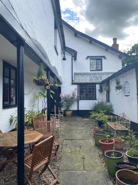 Great EllinghamOld Rectory - Scoulton公寓 外观 照片